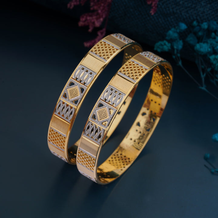 The MoreePork Women's 24 Carat Gold-Plated, Brass Graceful Bangles Set for Daily Wear, Parties, Weddings & Festivals.