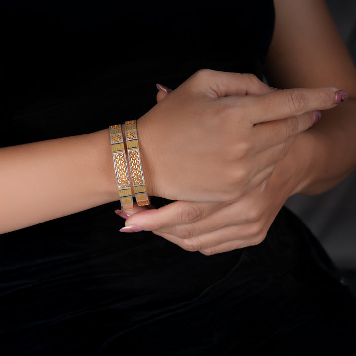 The MoreePork Women's 24 Carat Gold-Plated, Brass Elegant Bangle Set for Daily Wear, Parties, Weddings & Festivals.