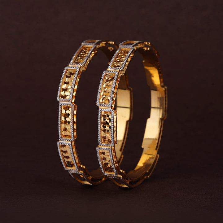 The MoreePork Women's 24 Carat Gold-Plated, Brass Heirloom Glamour Bangles Set for Daily Wear, Parties, Weddings & Festivals.